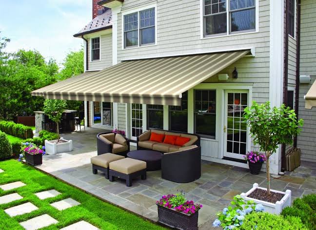 Retractable Awning vs Fixed Patio Cover Price USA Guide